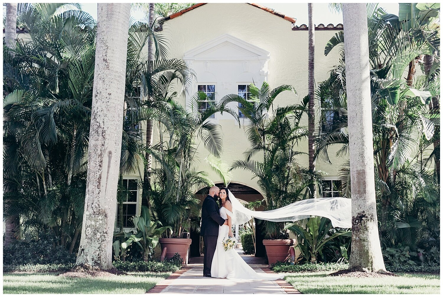 Brazilian Court Palm Beach Wedding_SunnyLeePhoto (17).jpg