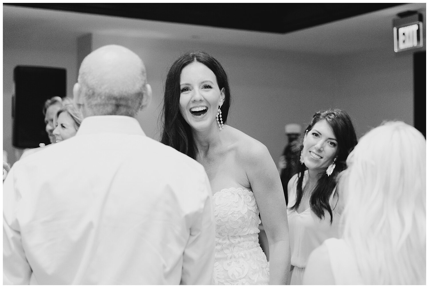 Jupiter Beach Resort Wedding_SunnyLeePhotography (105).jpg