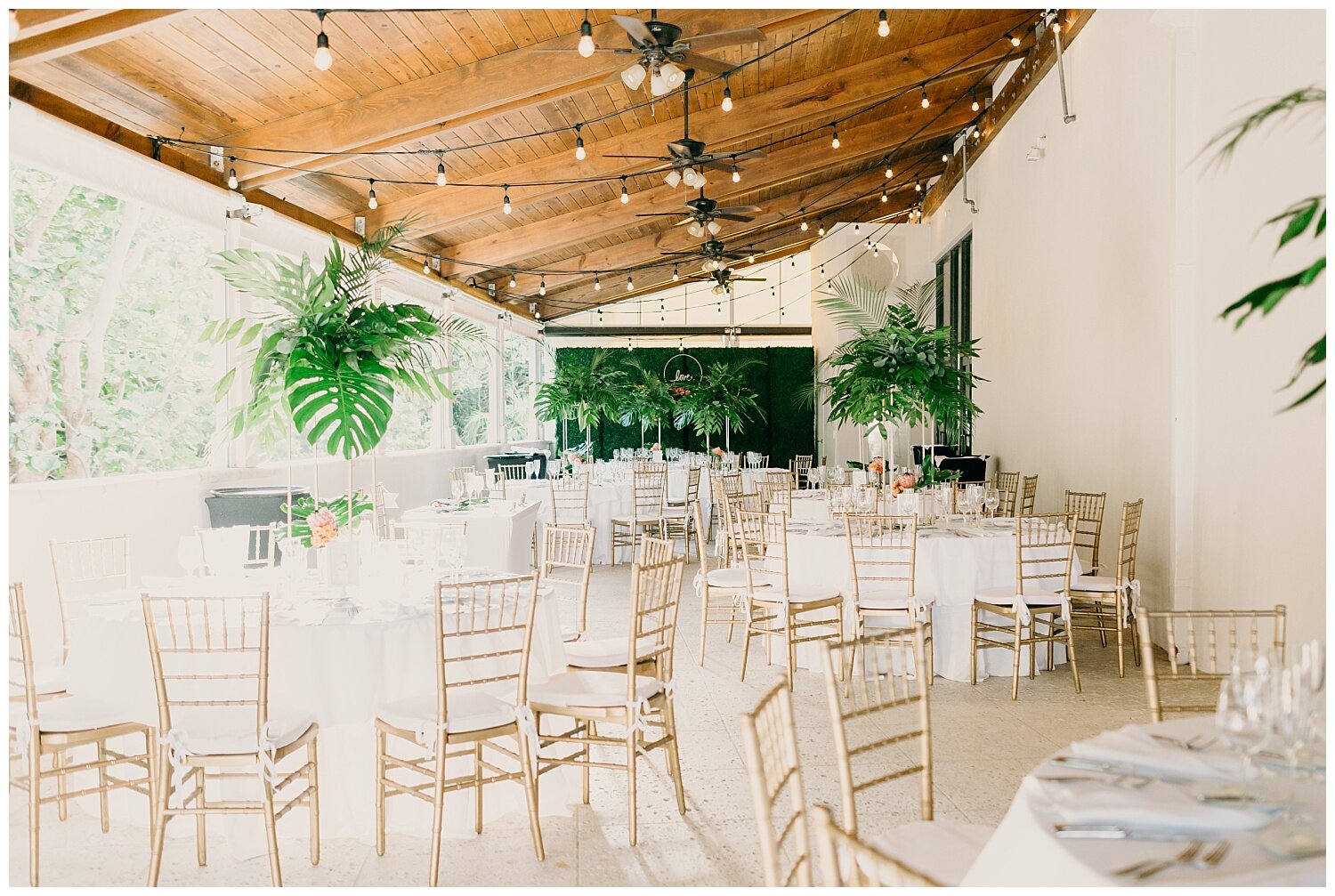 Jupiter Beach Resort Wedding_SunnyLeePhotography (107).jpg